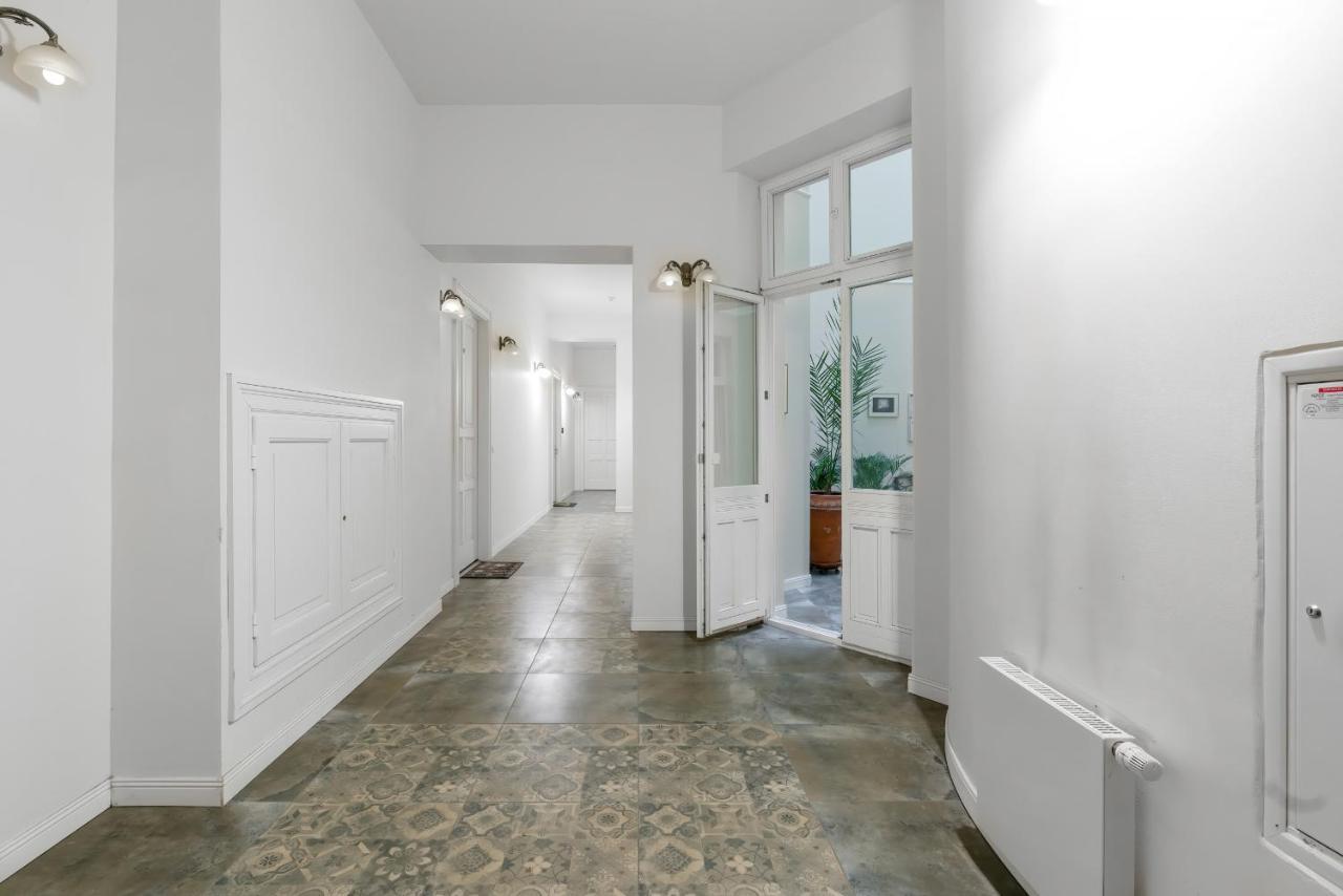 Deluxe Mtp Apartments Matejki By Noclegi Renters Poznań Eksteriør billede