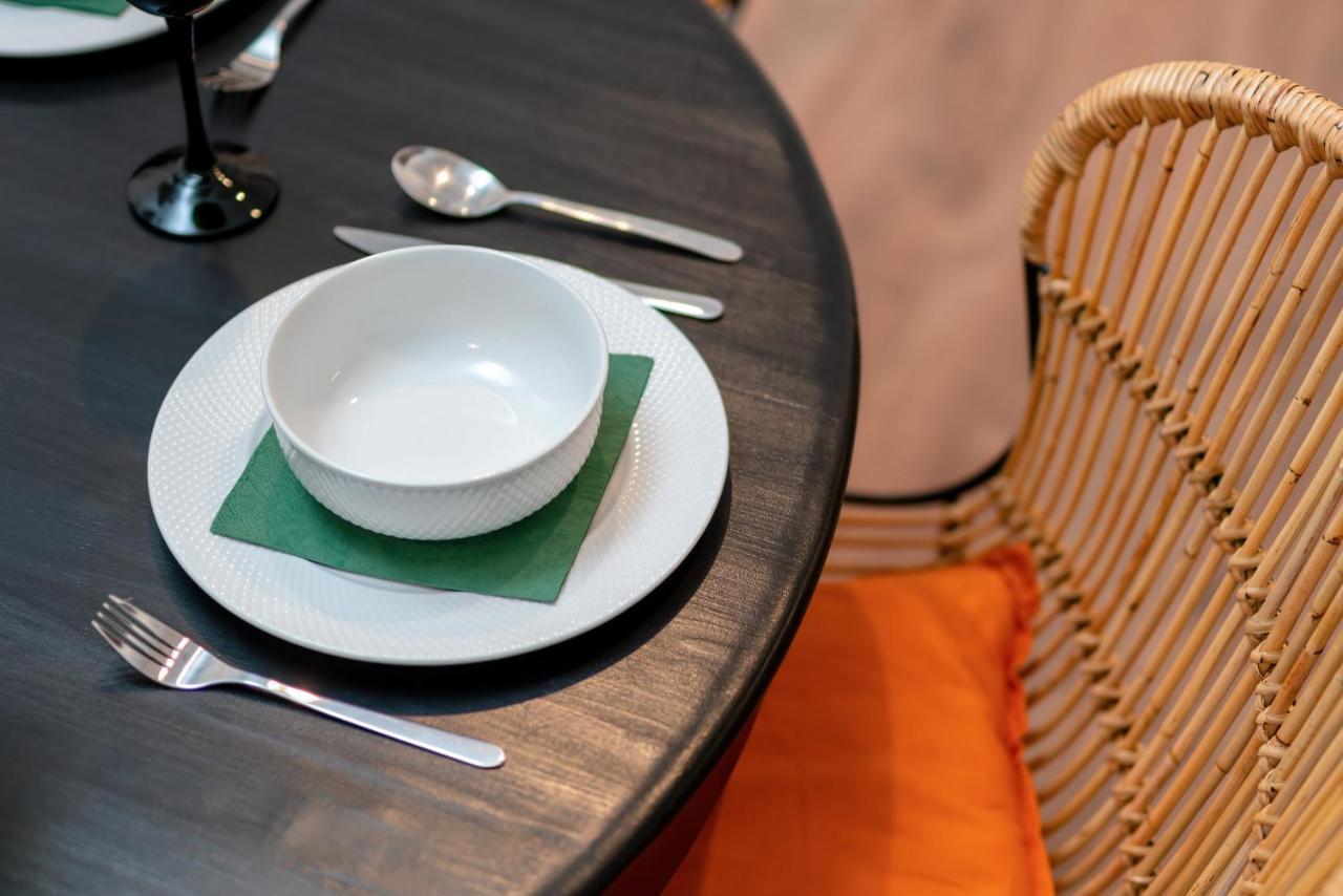 Deluxe Mtp Apartments Matejki By Noclegi Renters Poznań Eksteriør billede