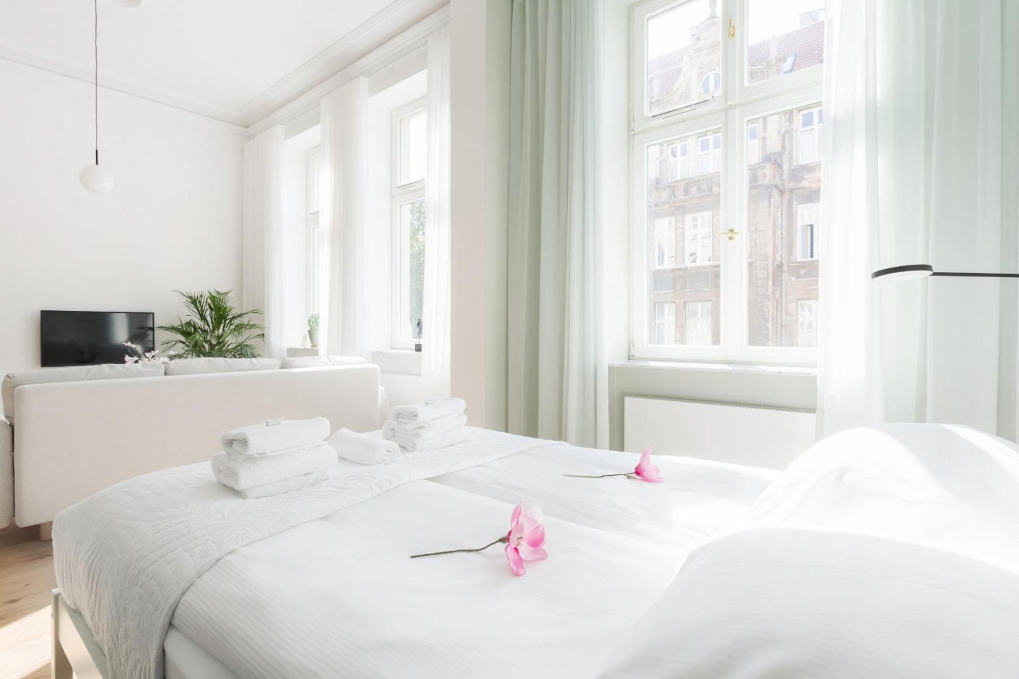 Deluxe Mtp Apartments Matejki By Noclegi Renters Poznań Eksteriør billede