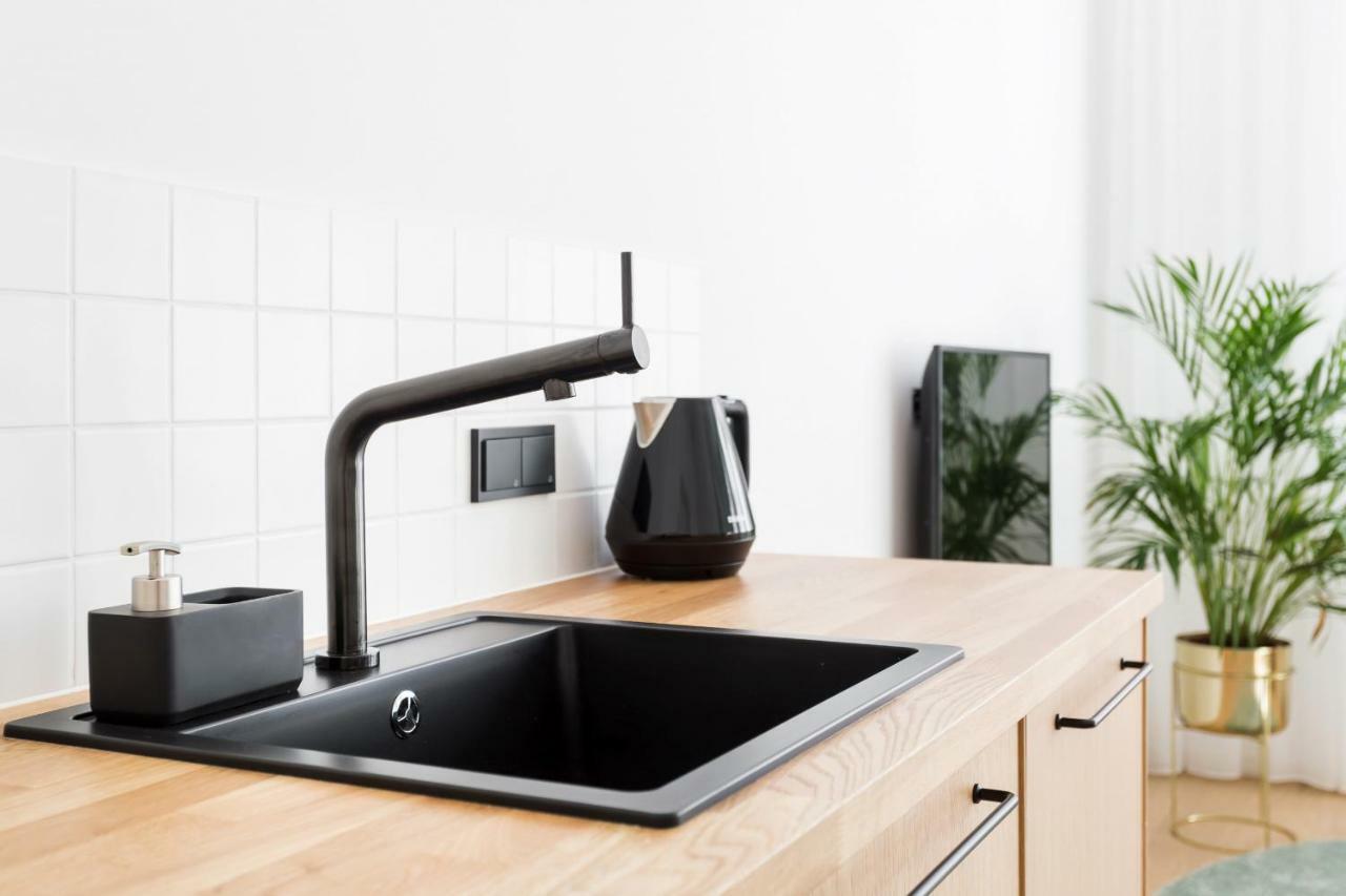 Deluxe Mtp Apartments Matejki By Noclegi Renters Poznań Eksteriør billede